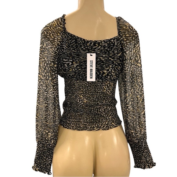 NWT $69 Steve Madden Print Top - Picture 5 of 7